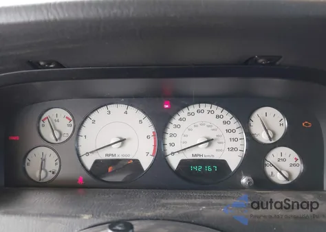 2002 Jeep Grand Cherokee Overland z USA, uszkodzony, nr VIN 1J8GW68JX2C104082